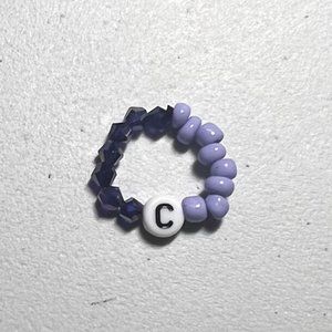 "C" LETTER CRYSTAL BEADED RING, ONE SIZE, DARK PURPLE/LAVENDER
